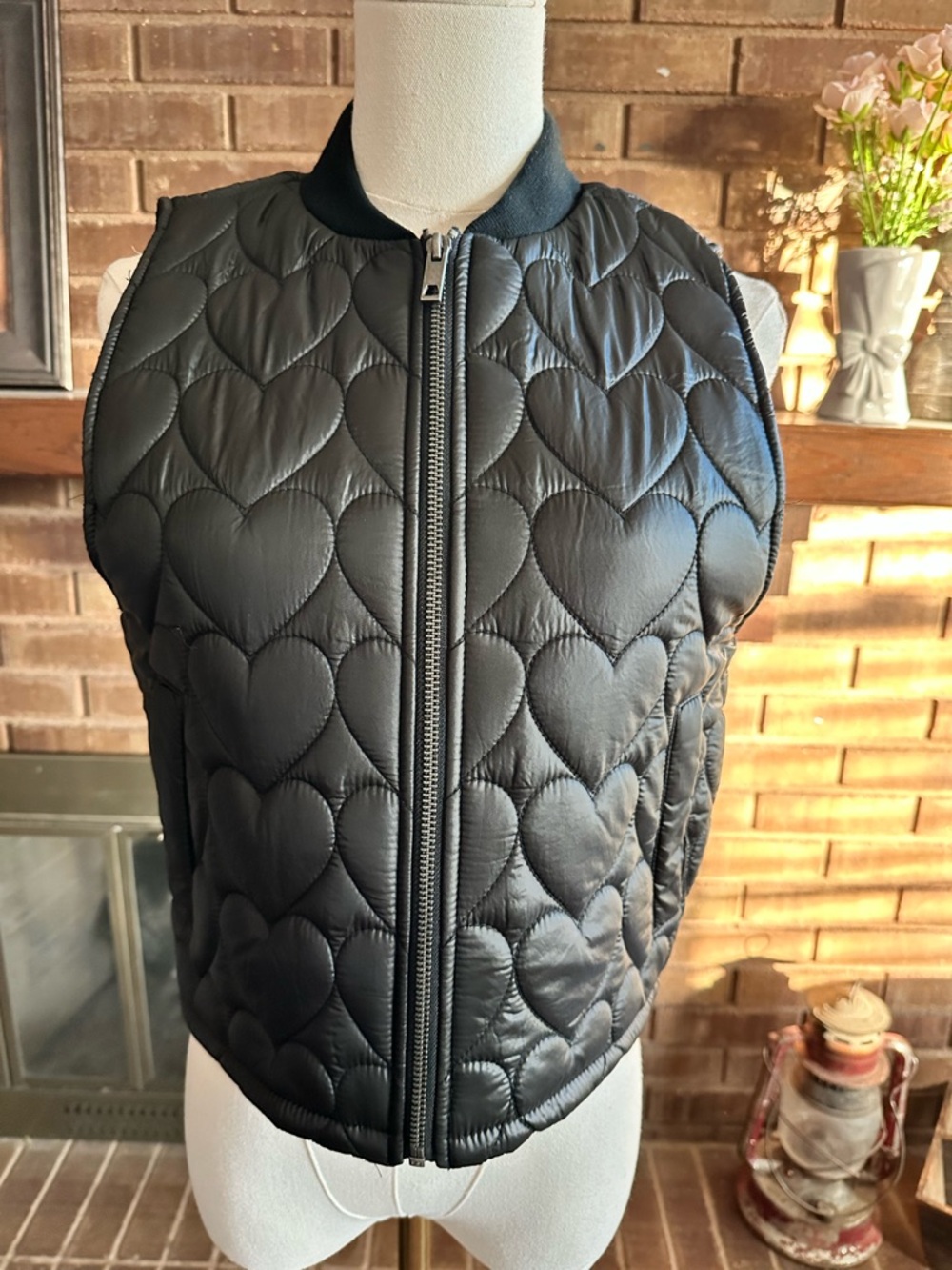 Maeve Anthropologie Heart Quilted Vest Black Zip Cropped Oversized Size XXS*